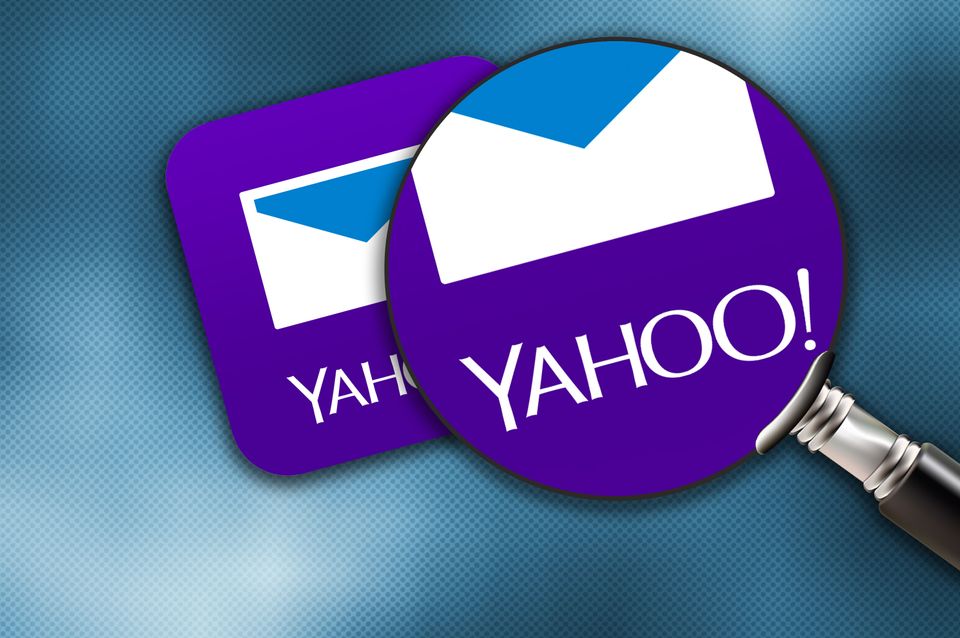 Why Yahoo should have fought FISA like Apple fought the FBI